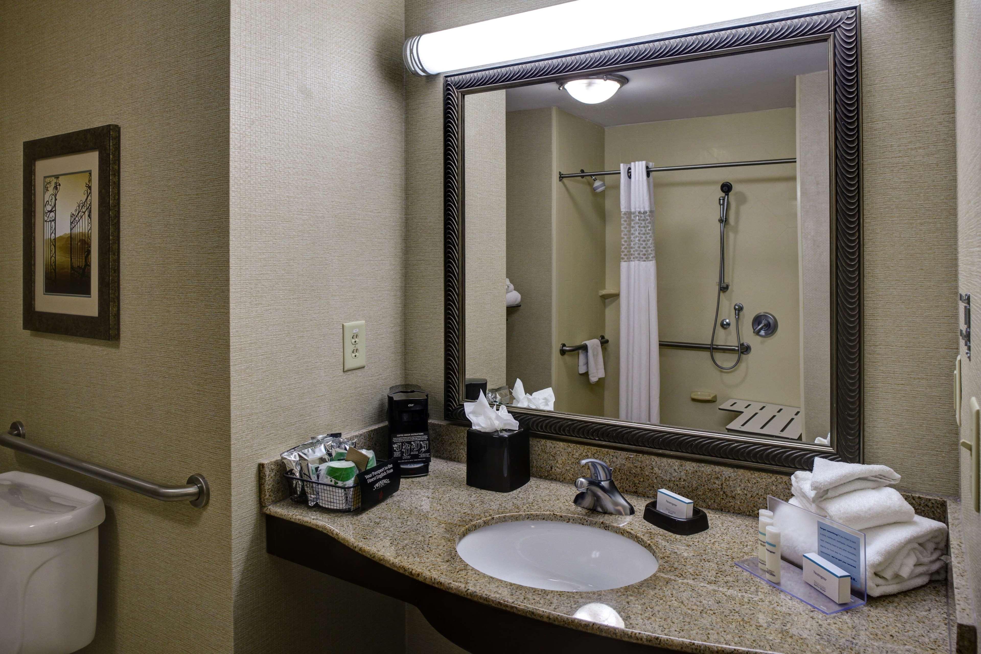 Hampton Inn & Suites Atlanta Airport West Camp Creek Pkwy カレッジパーク エクステリア 写真