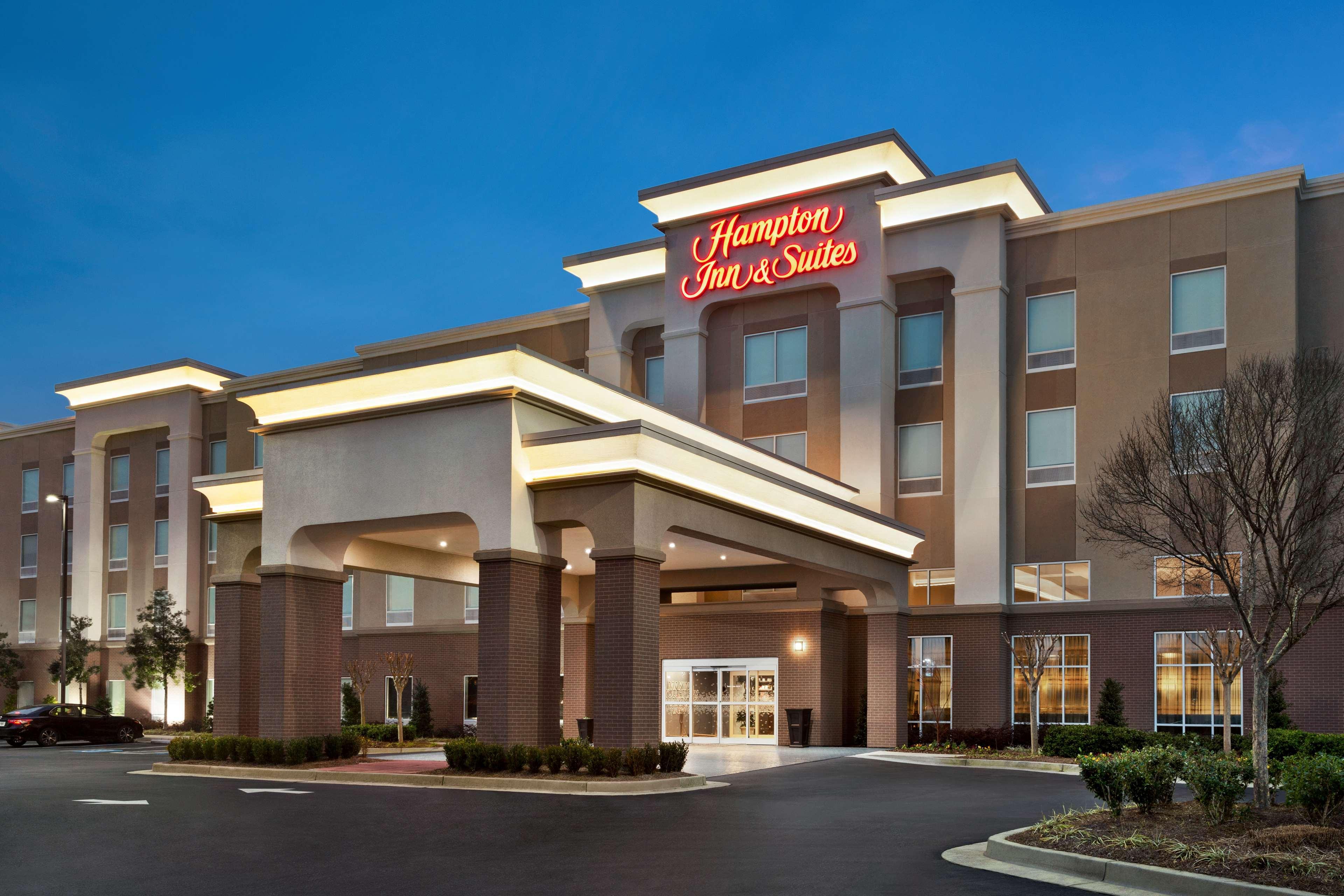 Hampton Inn & Suites Atlanta Airport West Camp Creek Pkwy カレッジパーク エクステリア 写真